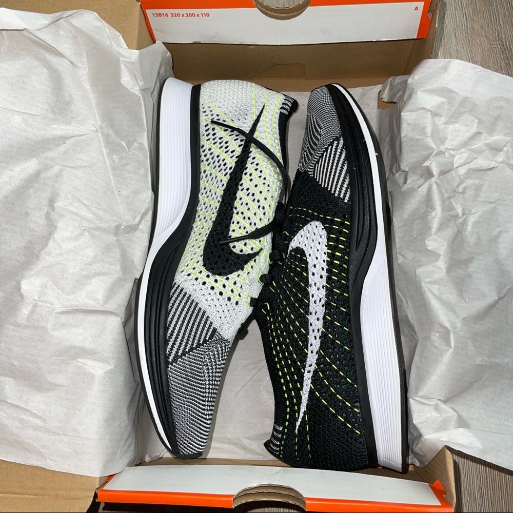 Nike Flyknit Racer Marathon 
Running Shoe/Sneaker - Picture 6 of 8